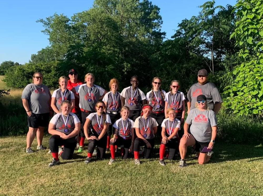 Royer Realty finishes 3rd in 12u Softball