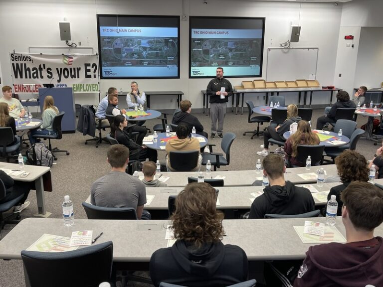 Bellefontaine hosts 3E Signing Day Peak of Ohio