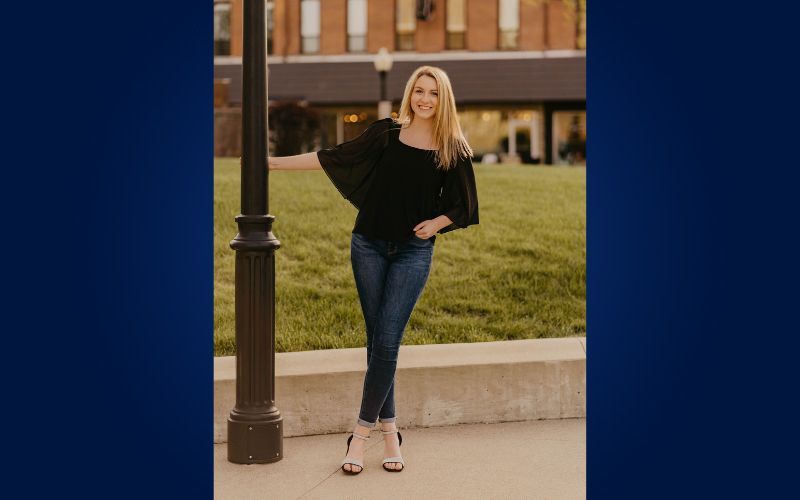 Kinney, Reames named ILHS Seniors of the Month