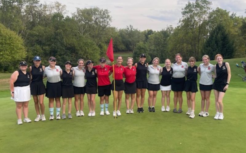 BHS, BL girls’ golf teams battle in scramble