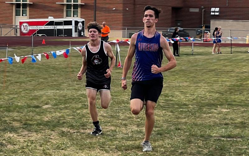 Riverside XC races at Milton-Union 2-Miler