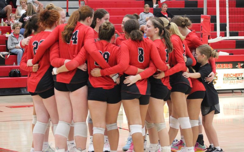 Indian Lake volleyball wins in 4 over Benjamin Logan