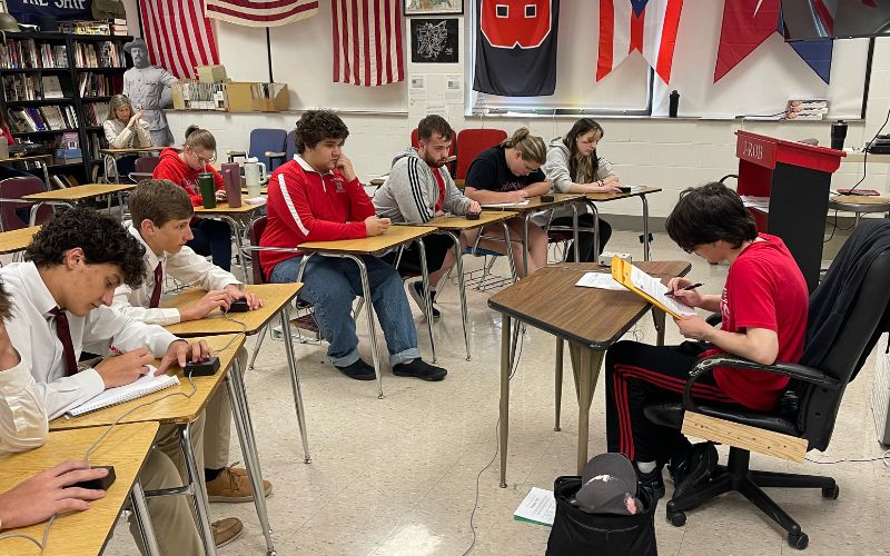 BHS Quiz Bowl team splits season opener