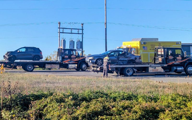 Two injured in early morning crash on US 33