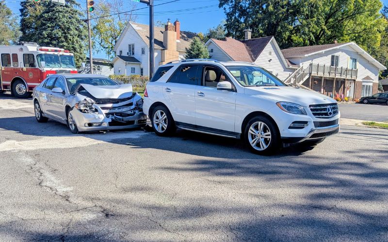 UPDATE: Two-vehicle accident briefly stops traffic in Bellefontaine