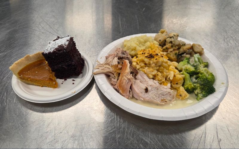 Ohio Hi-Point students serve up Thanksgiving feast