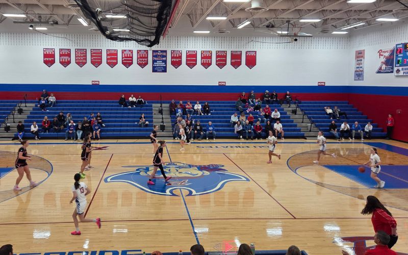 Lakers defeat Pirates to open season; plus MS results